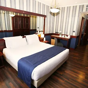 regent-rome.it-romehotels.com/